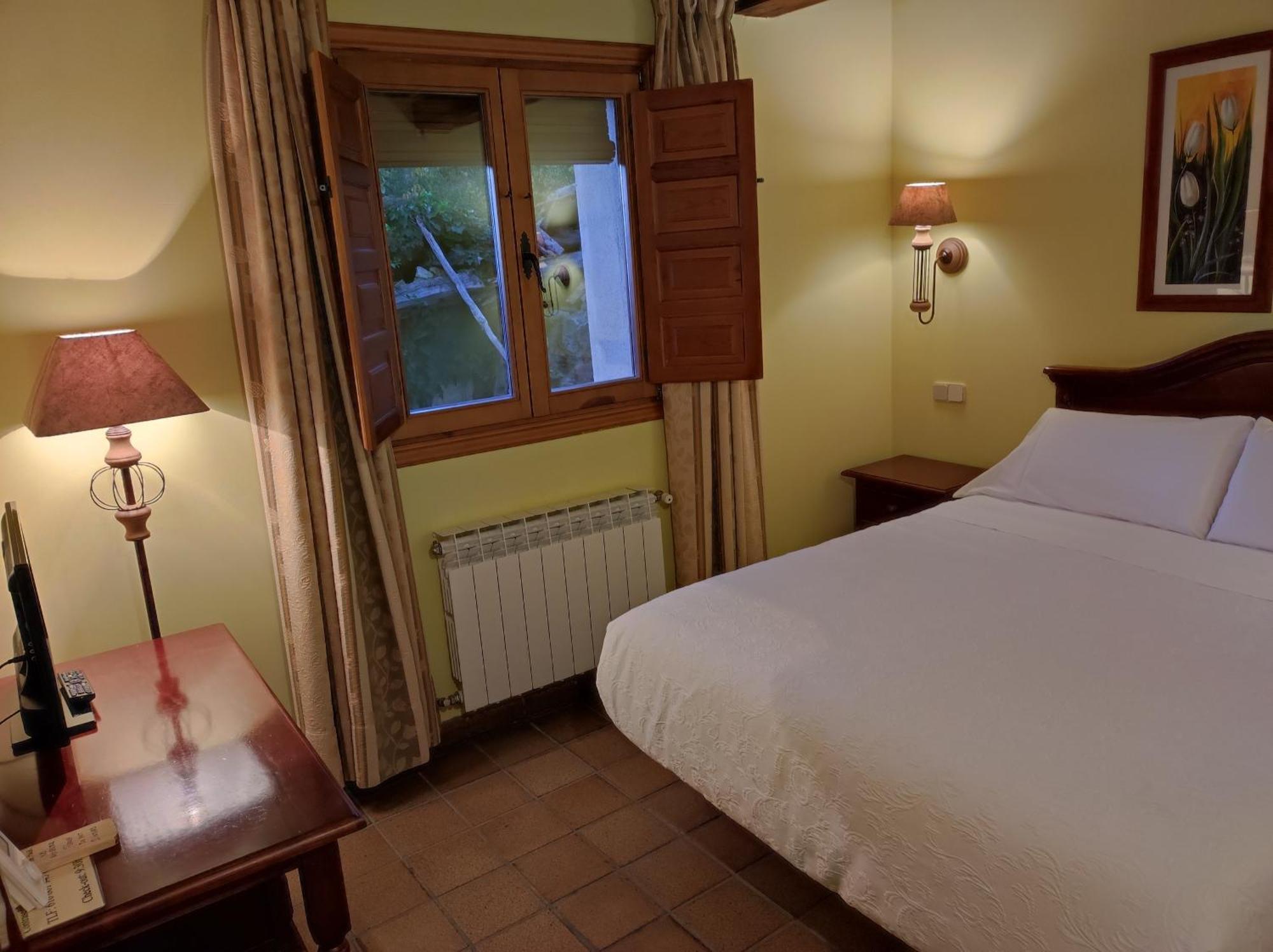 Hostal Posada La Panadera Sepúlveda Eksteriør billede