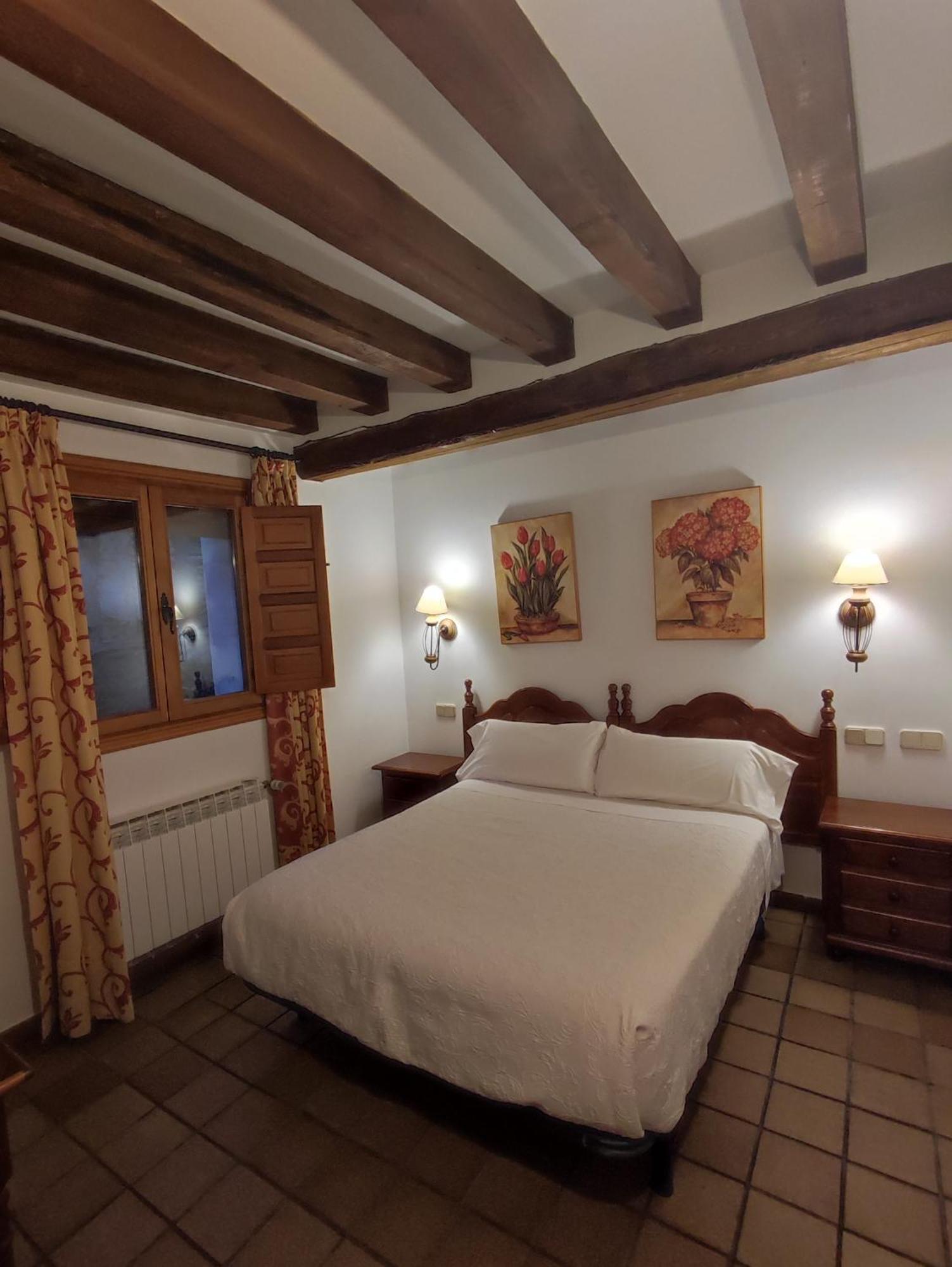 Hostal Posada La Panadera Sepúlveda Eksteriør billede
