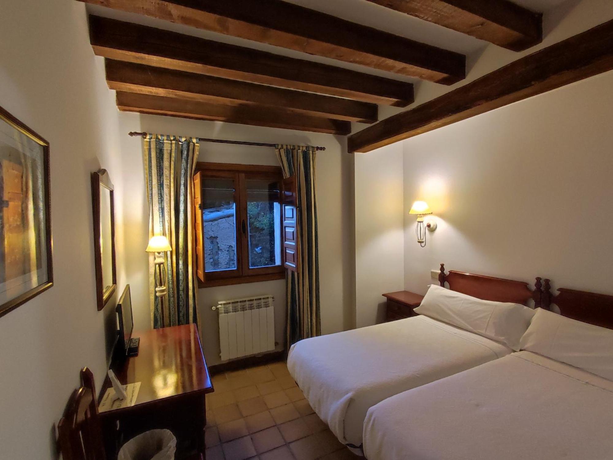 Hostal Posada La Panadera Sepúlveda Eksteriør billede