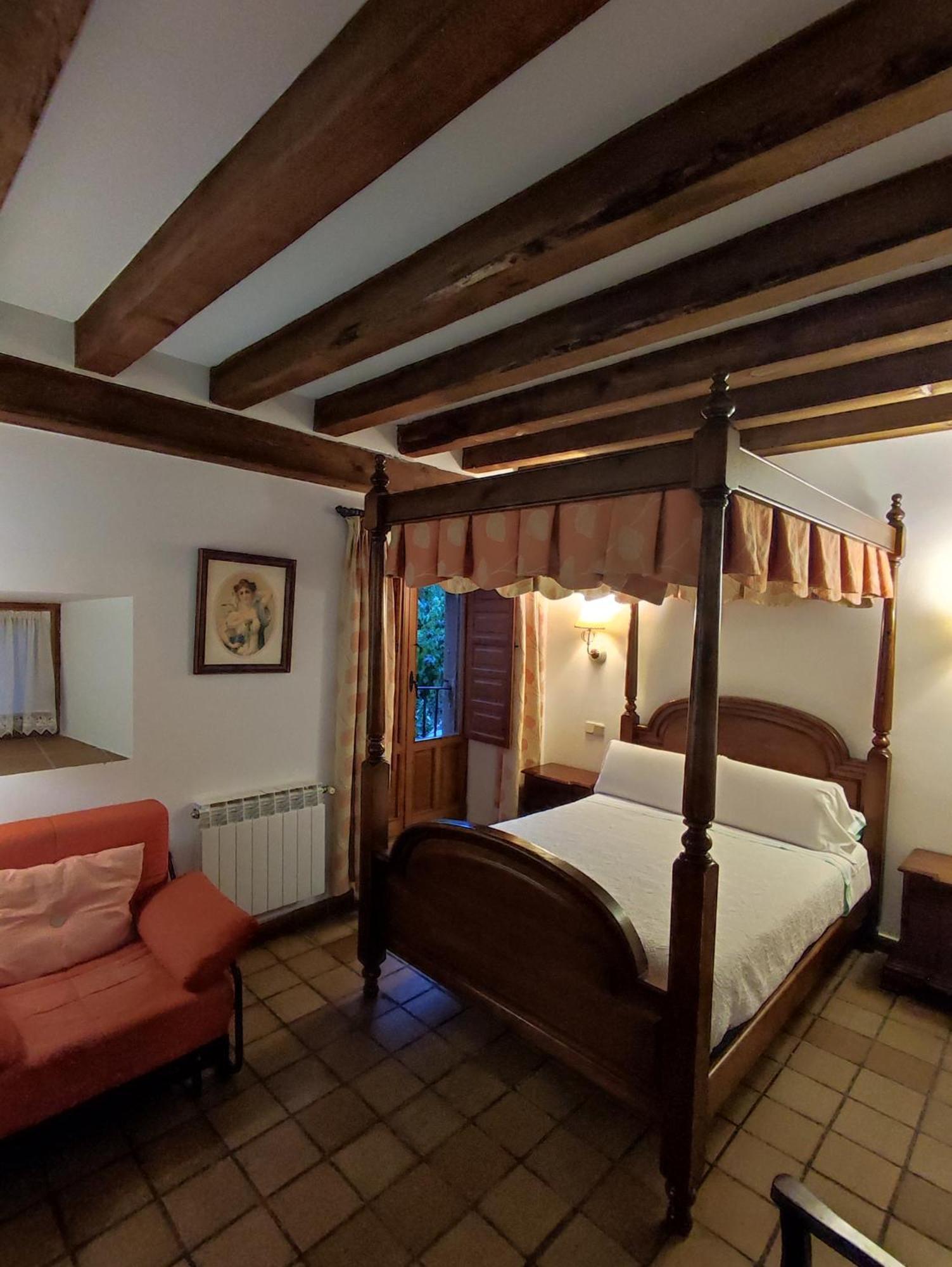 Hostal Posada La Panadera Sepúlveda Eksteriør billede
