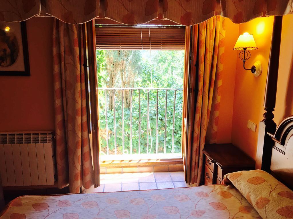 Hostal Posada La Panadera Sepúlveda Eksteriør billede
